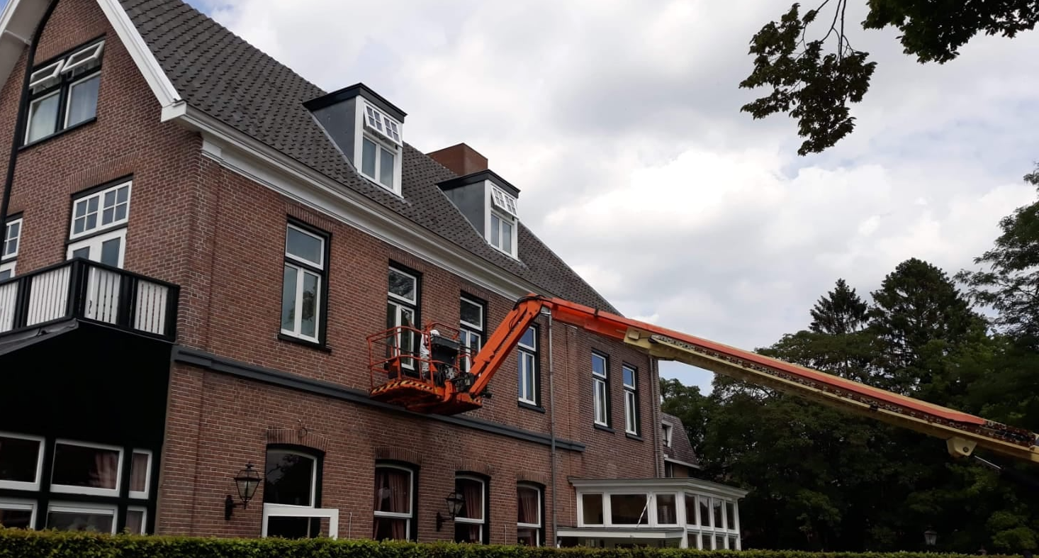 contact voor een offerte schildersbedrijf de jong